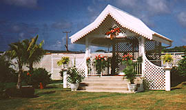 baygazebo.jpg (16573 bytes)